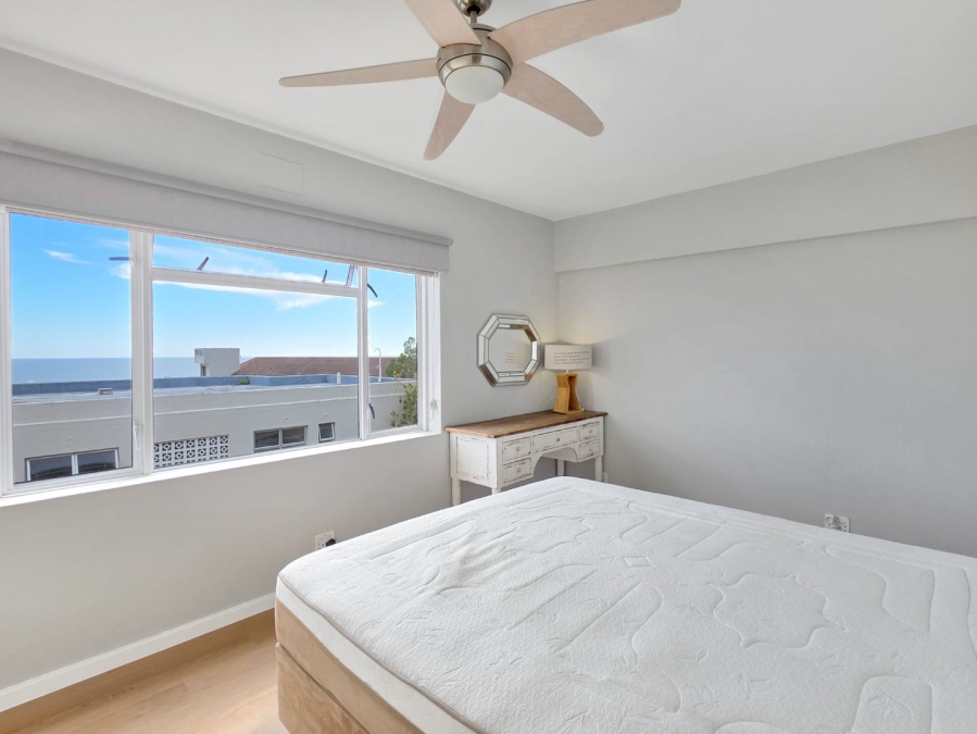 To Let 2 Bedroom Property for Rent in Sea Point Western Cape